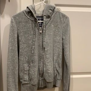 Women’s Pink sweatshirt.